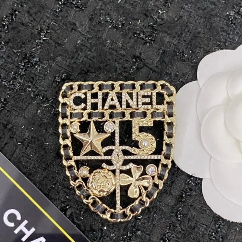 chanel brooches pour femme s_121aa55